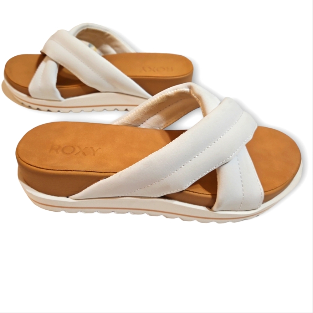 Roxy sandels woman Size 8 NWOT